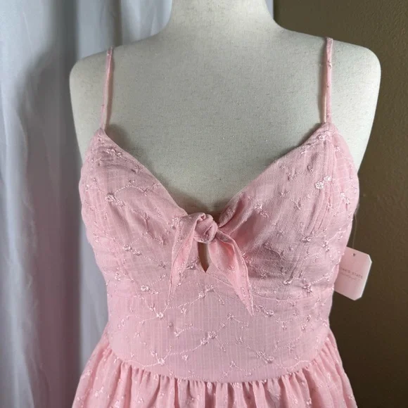 Alter’d State NWT Brittany Eyelet Tiered Mini Dress Sz L Pink - Picture 2 of 15
